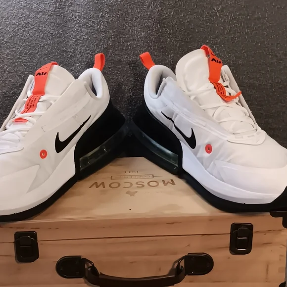 Nike Women's Air Max Up, Size 11.5 - Picture 8 of 10